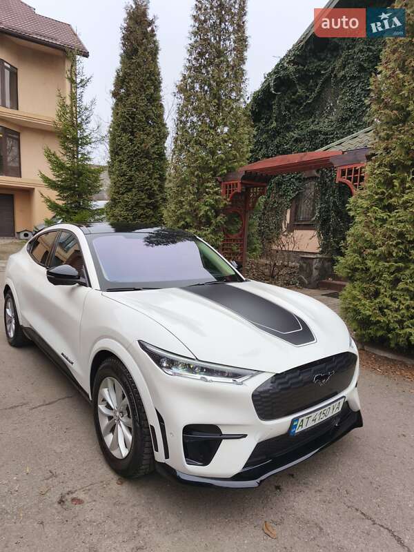 Ford Mustang mach-e (2021)