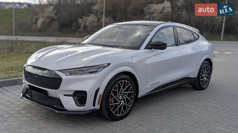 Ford Mustang mach-e (2022)