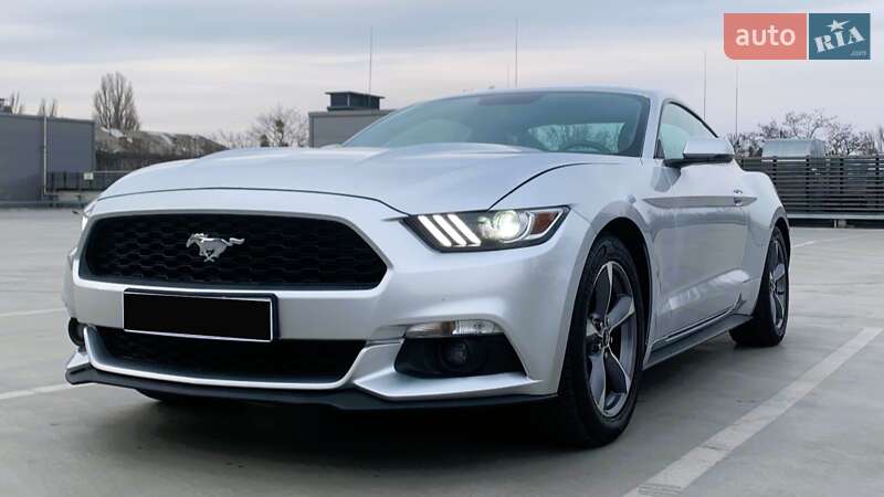 Ford Mustang (2015)