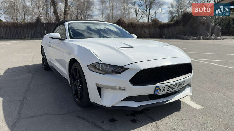 Ford Mustang (2018)