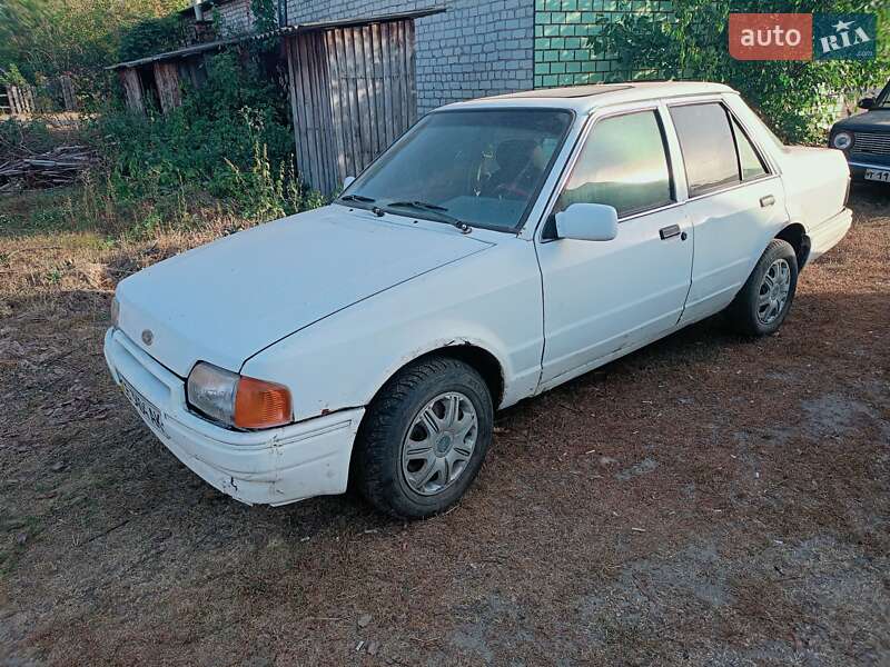 Ford Orion (1988)