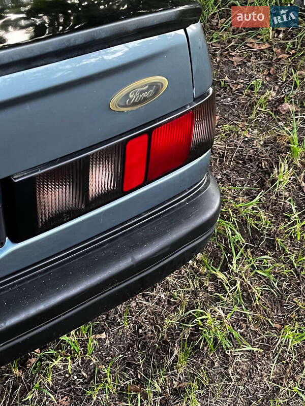 Ford Sierra (1988)