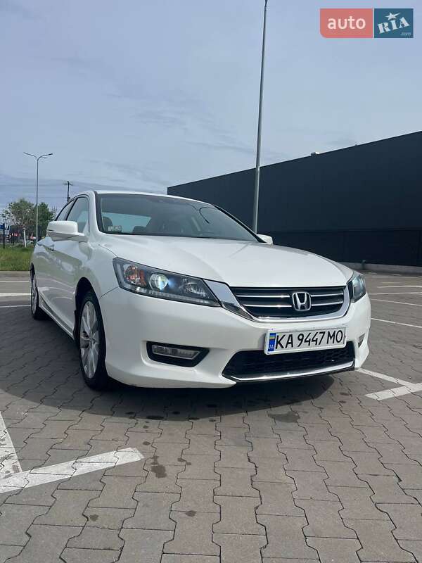 Honda Accord (2013)