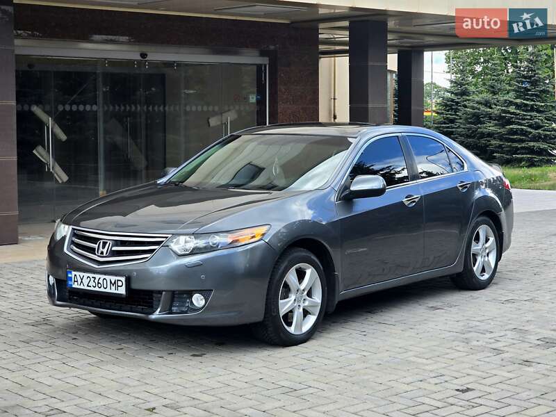 Honda Accord (2008)