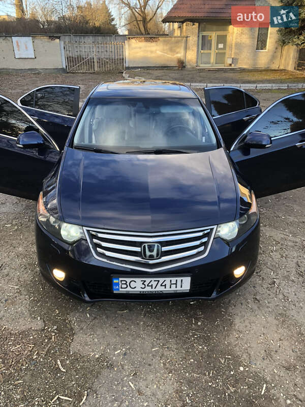 Honda Accord (2010)