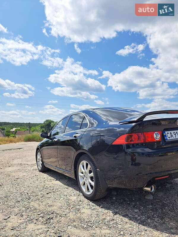 Honda Accord (2005)