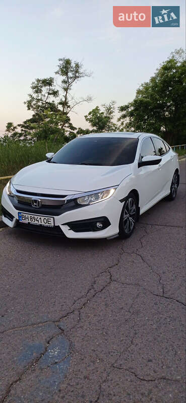 Honda Civic (2017)