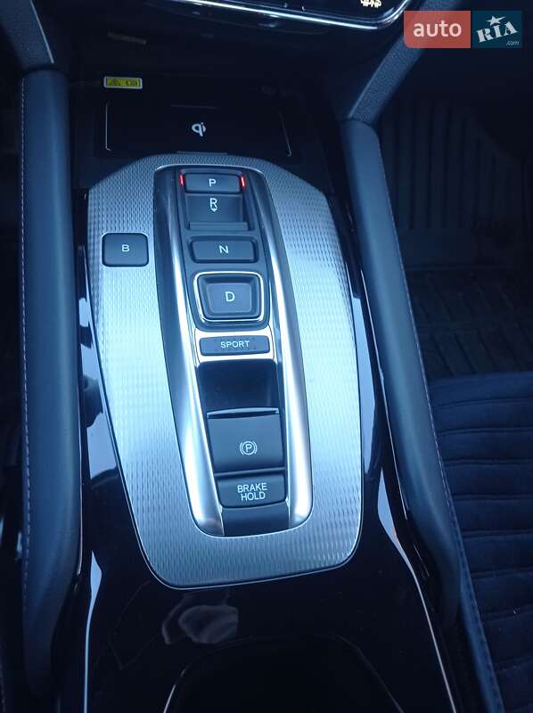 Honda M-nv (2022)