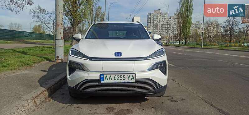 Honda M-nv (2022)