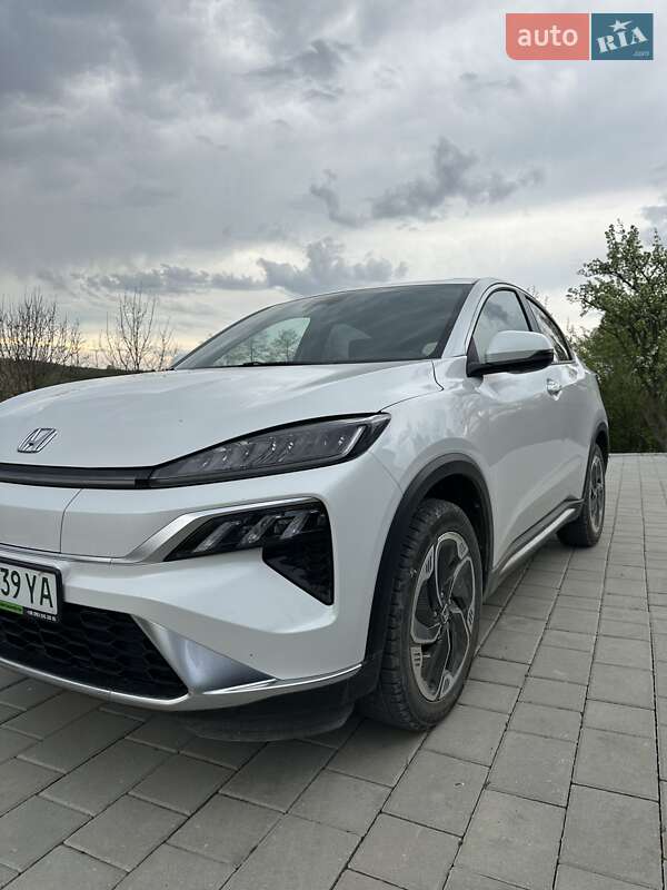 Honda M-nv (2023)