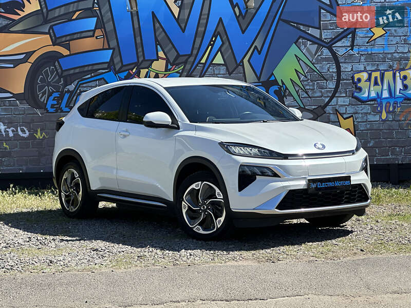 Honda M-nv (2023)