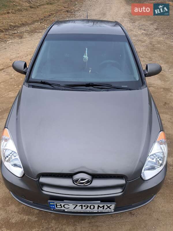 Hyundai Accent (2008)