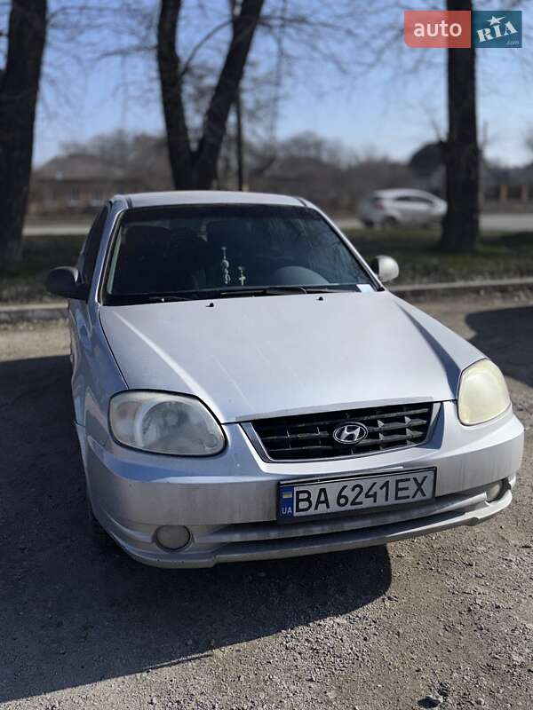Hyundai Accent (2005)
