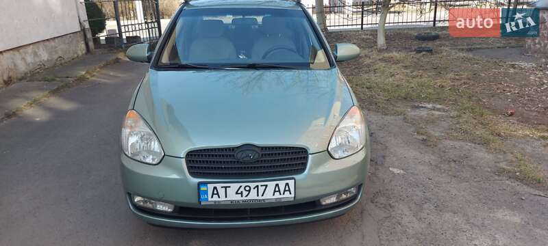 Hyundai Accent (2008)