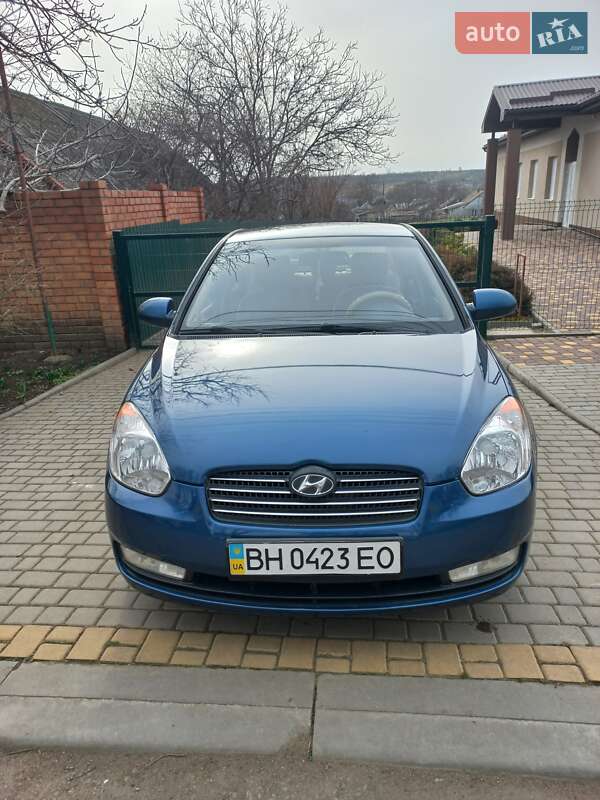 Hyundai Accent (2007)