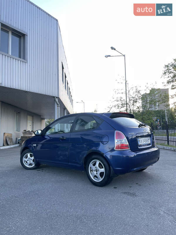 Hyundai Accent (2008)