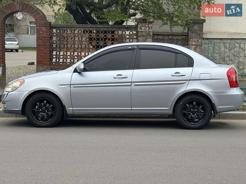 Hyundai Accent (2007)
