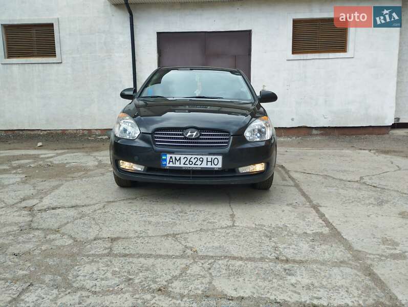 Hyundai Accent (2008)