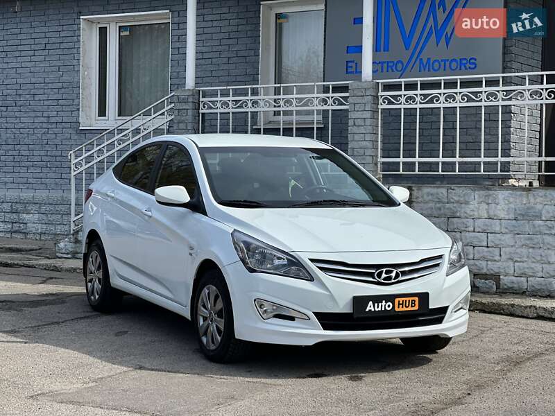 Hyundai Accent (2016)