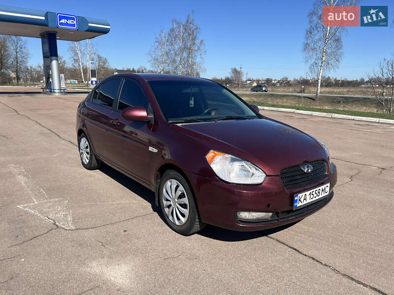 Hyundai Accent (2007)