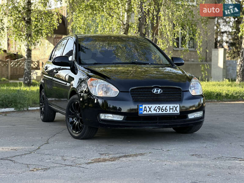 Hyundai Accent (2008)