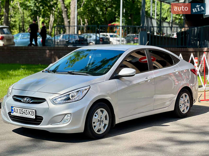 Hyundai Accent (2016)