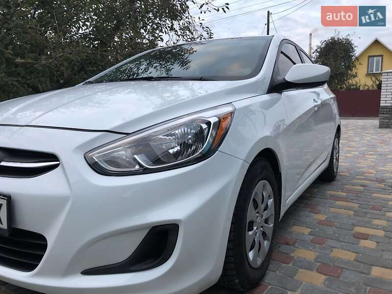 Hyundai Accent (2016)