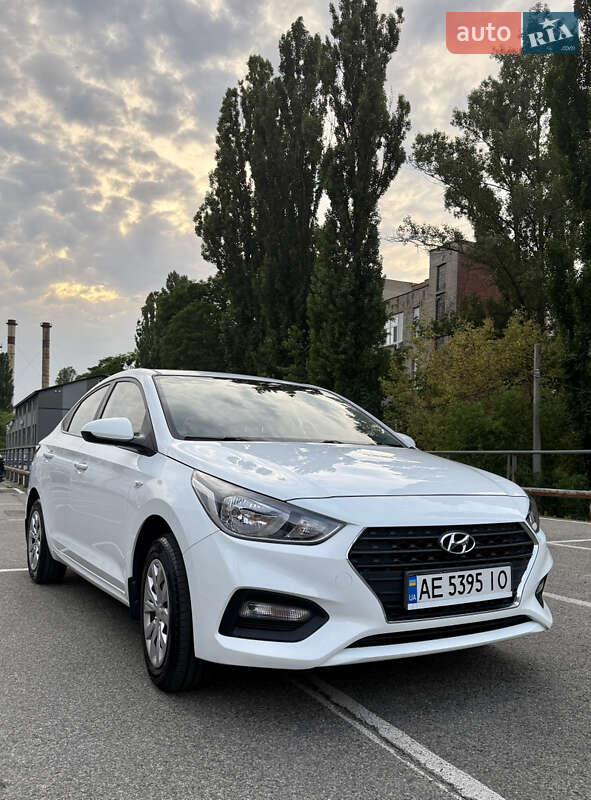 Hyundai Accent (2017)