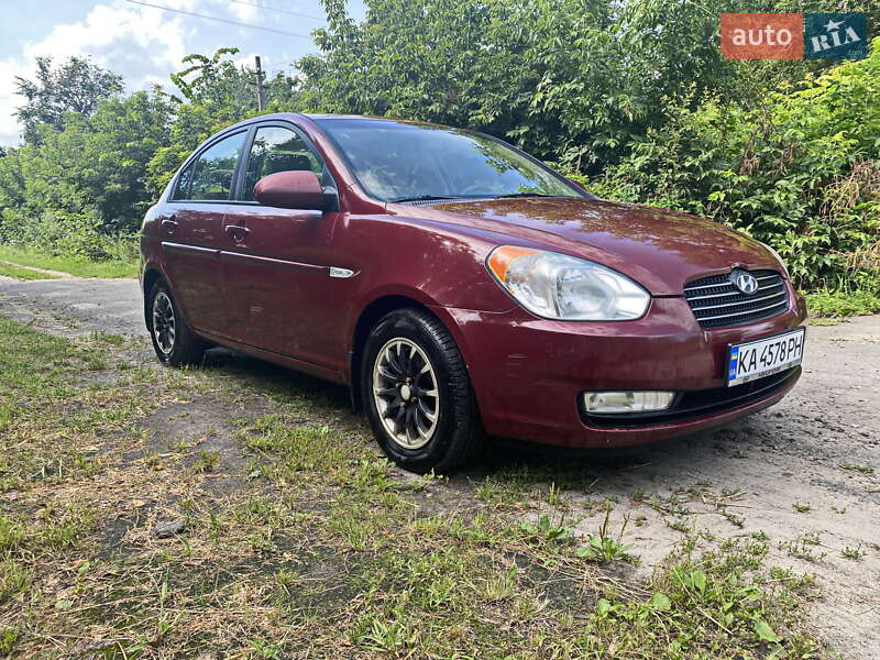 Hyundai Accent (2007)