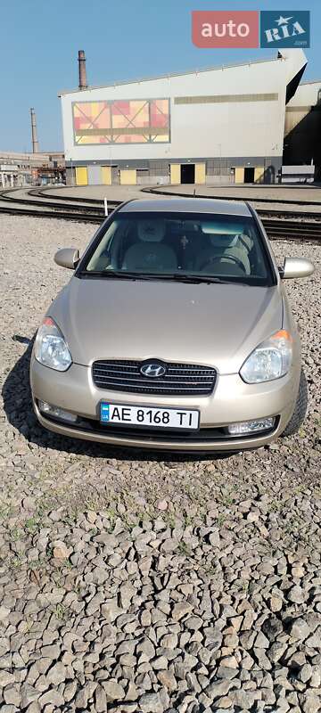 Hyundai Accent (2006)