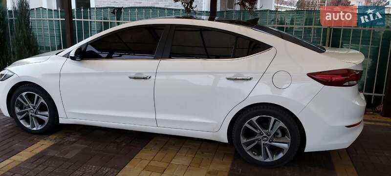 Hyundai Avante (2016)