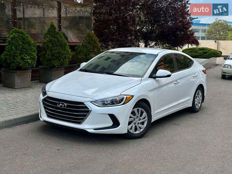 Hyundai Elantra (2018)