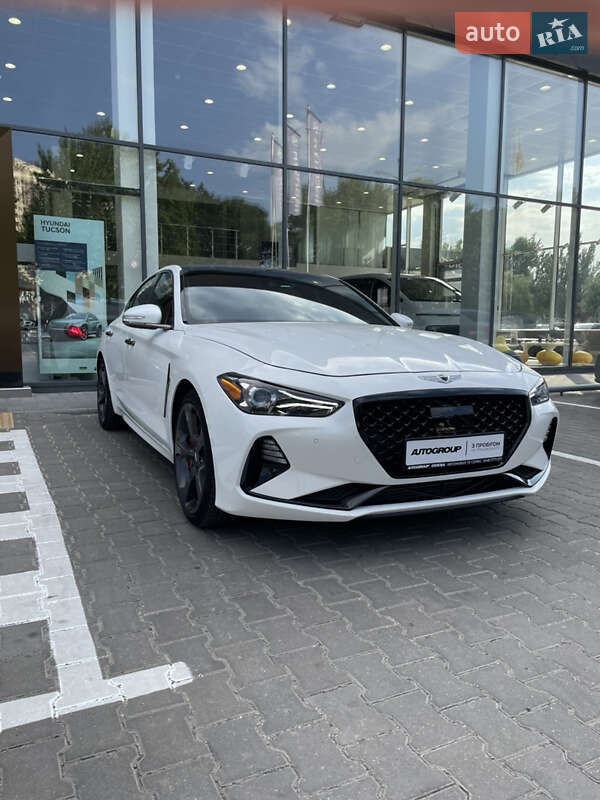 Hyundai Genesis (2020)