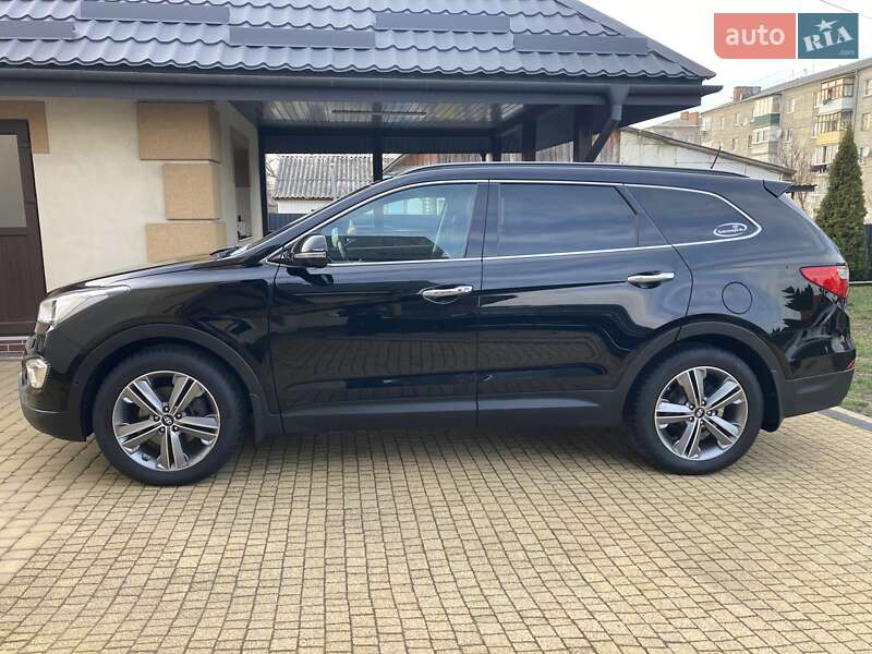 Hyundai Grand santa fe (2016)