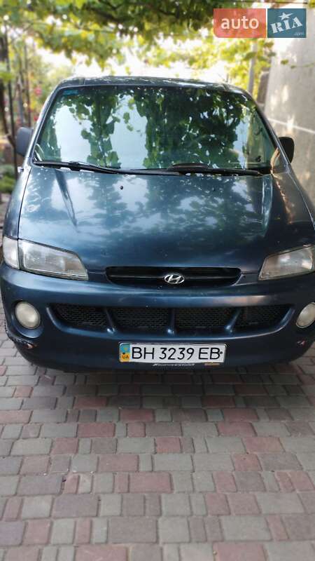 Hyundai H 200 (1998)