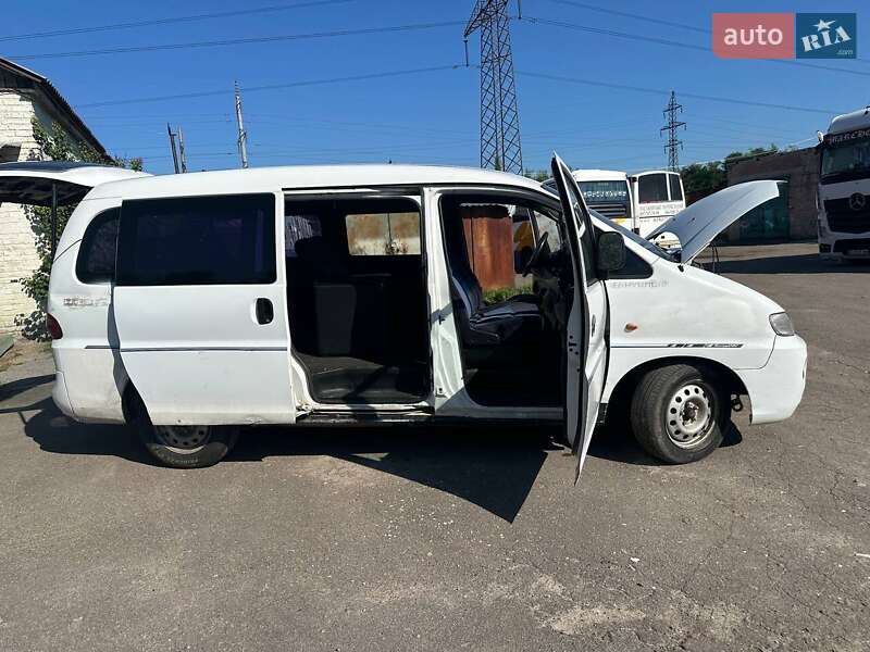 Hyundai H 200 (1998)