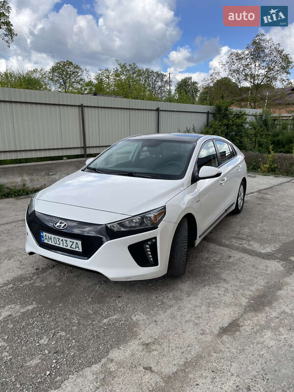 Hyundai Ioniq (2017)