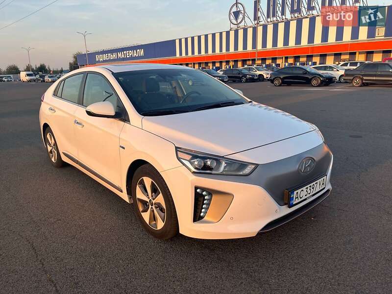Hyundai Ioniq (2017)