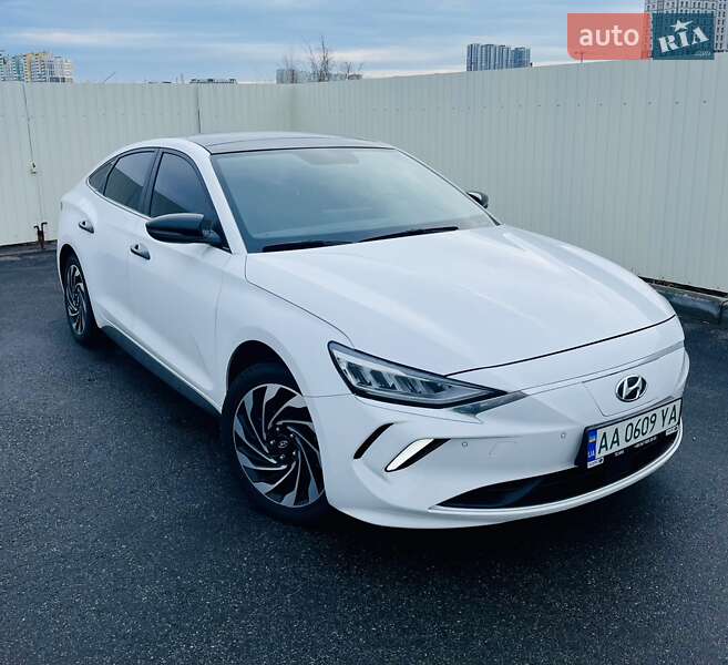 Hyundai Lafesta ev (2020)