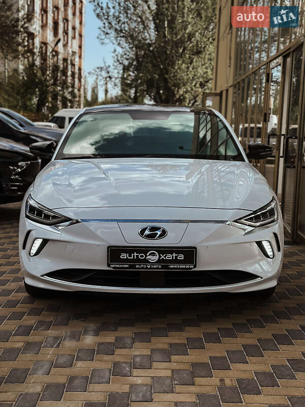 Hyundai Lafesta (2021)