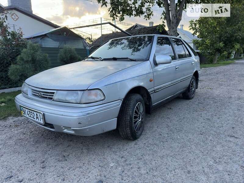 Hyundai Pony (1992)