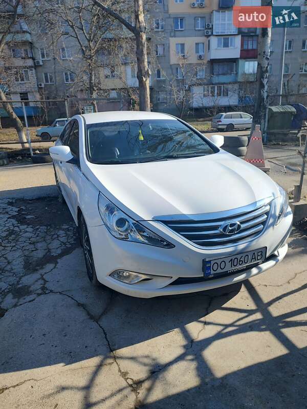 Hyundai Sonata (2014)