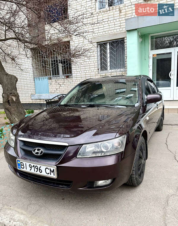 Hyundai Sonata (2005)
