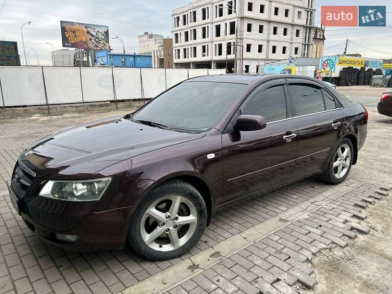Hyundai Sonata (2007)
