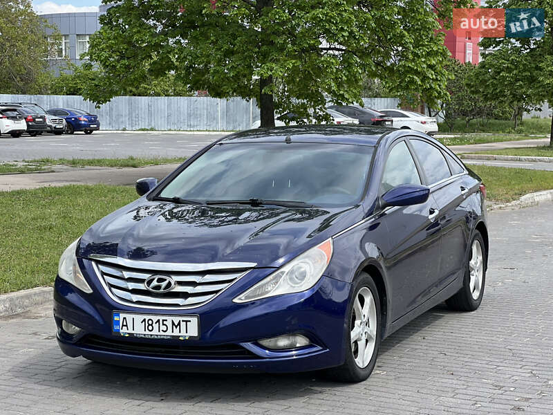 Hyundai Sonata (2011)