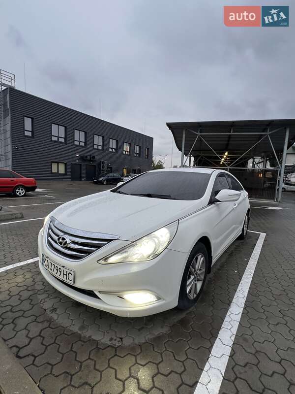 Hyundai Sonata (2014)