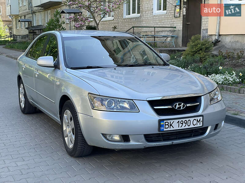 Hyundai Sonata (2007)