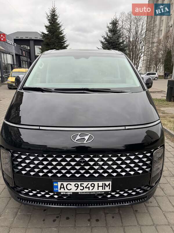 Hyundai Staria (2021)