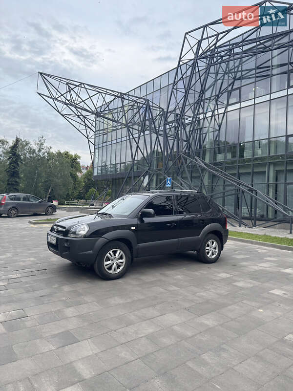 Hyundai Tucson (2011)