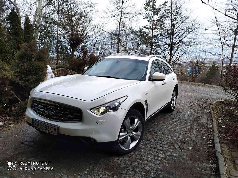 Infiniti Fx30d (2013)